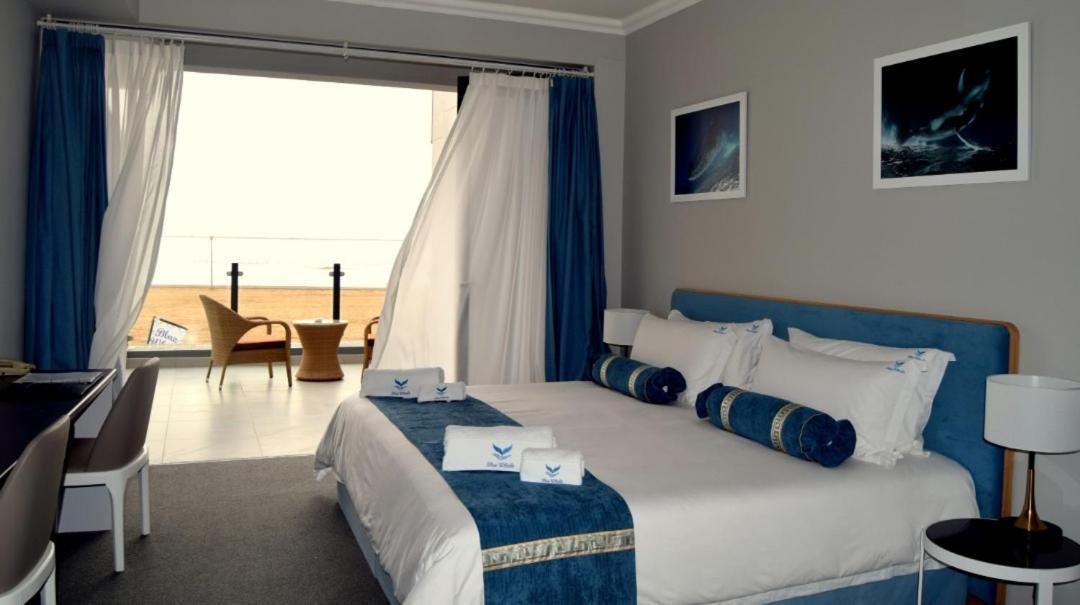 Blue Whale Hotels Уолфиш-Бей Экстерьер фото